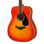 YAMAHA FG820 Folk Acoustic Guitar - Solid Sitka / Mahogany