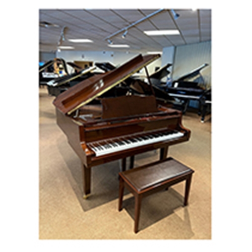 YAMAHA  Yamaha GH1B Baby Grand Piano